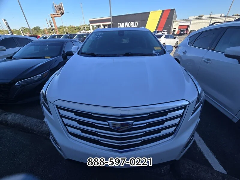 Used 2017 Crystal White CADILLAC PREMIUM LUXURY image 9