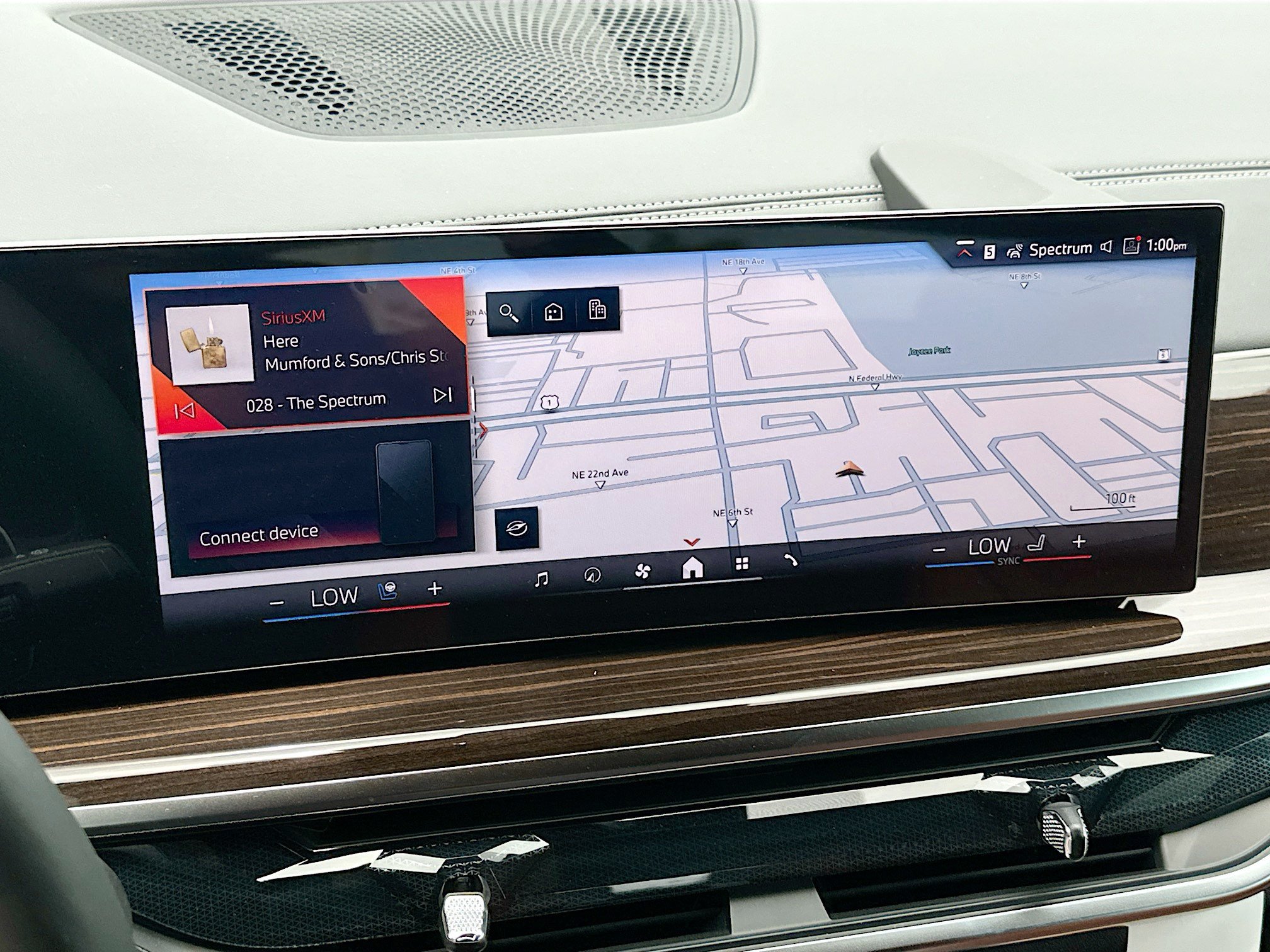 New 2027 Dravit Grey Metallic BMW xDrive40i image 9