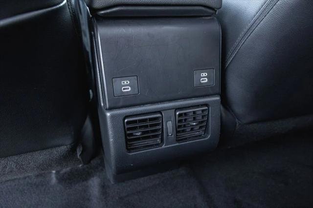 Certified Used 2023 WIND CHILL PEARL* Toyota  image 27