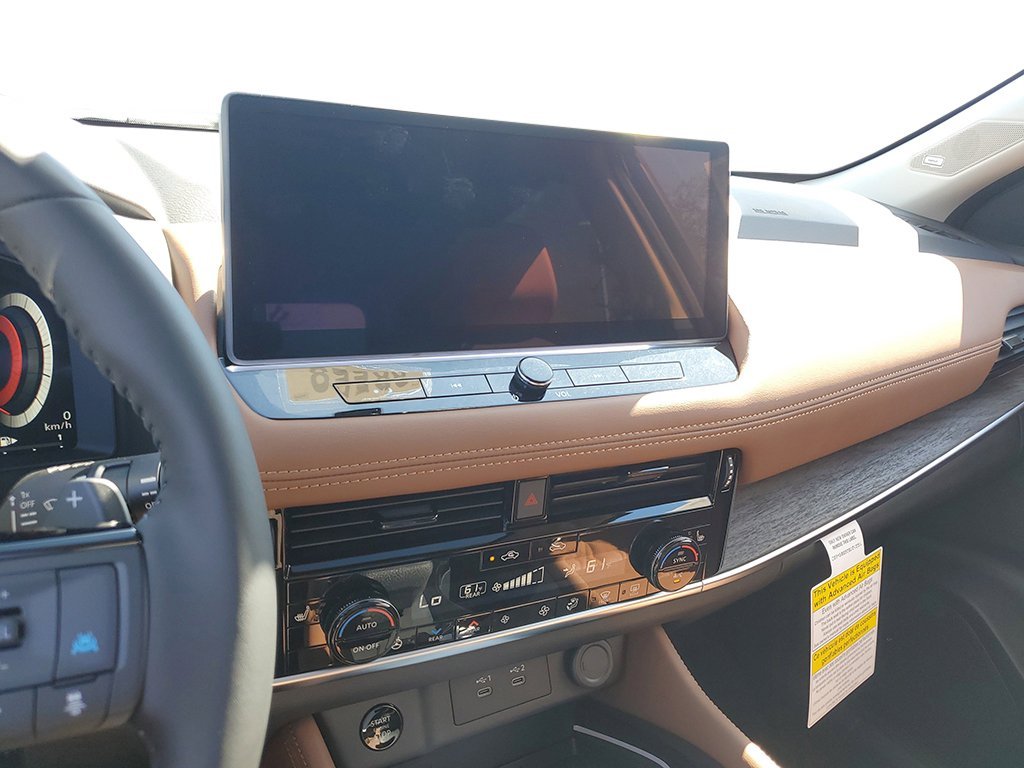 New 2026 Everest White Pearl/Super Black Nissan Platinum image 16