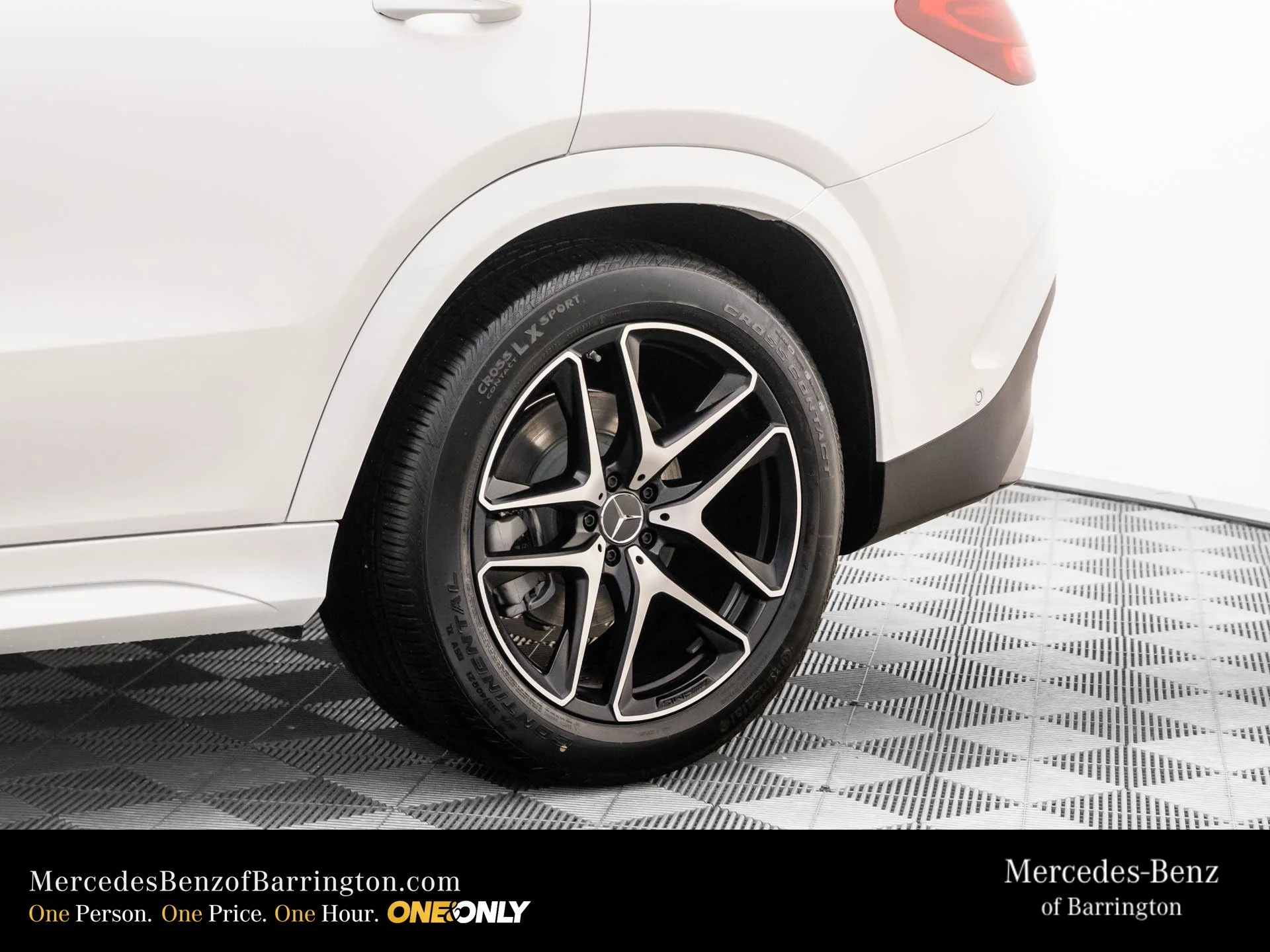 New 2026 White Mercedes-Benz GLE 53 AMG® image 36