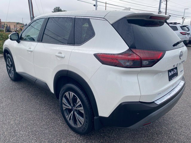 Certified Used 2023 Pearl White Nissan SV image 31