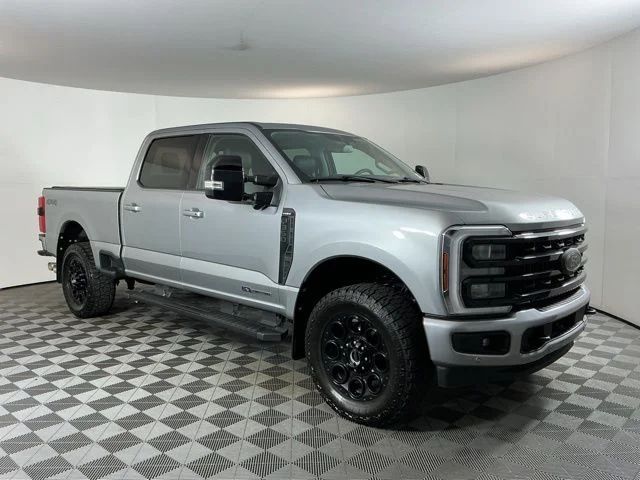 Used 2024 Iconic Silver Metallic Ford Lariat image 3