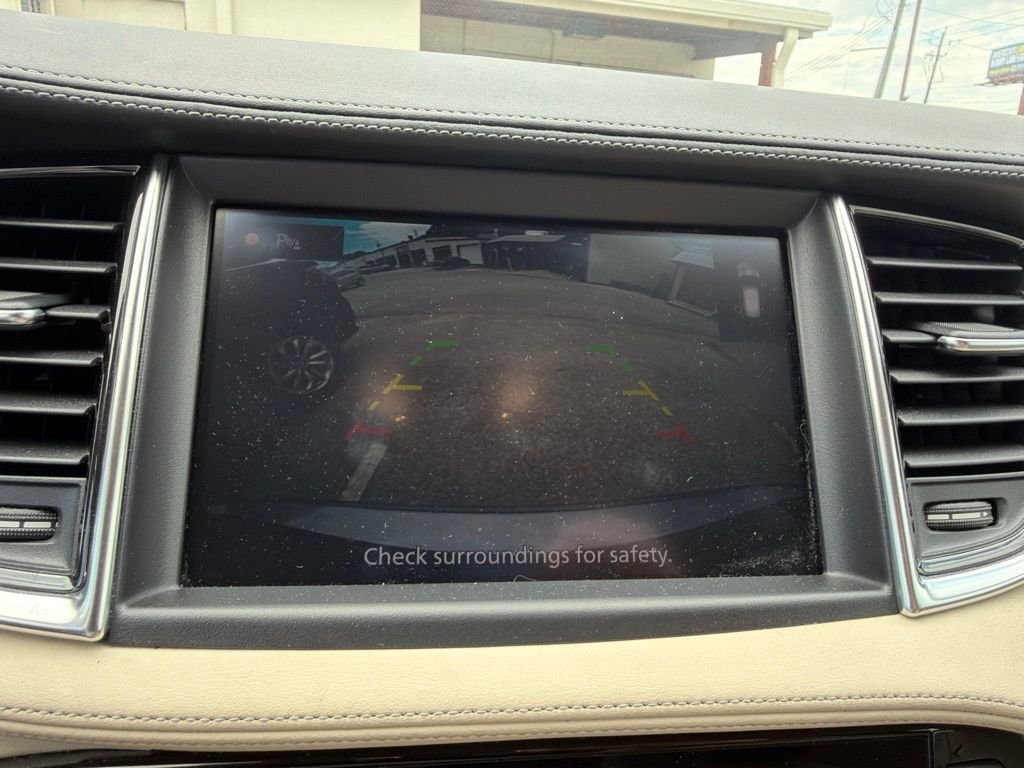Used 2020 Gray INFINITI LUXE image 15