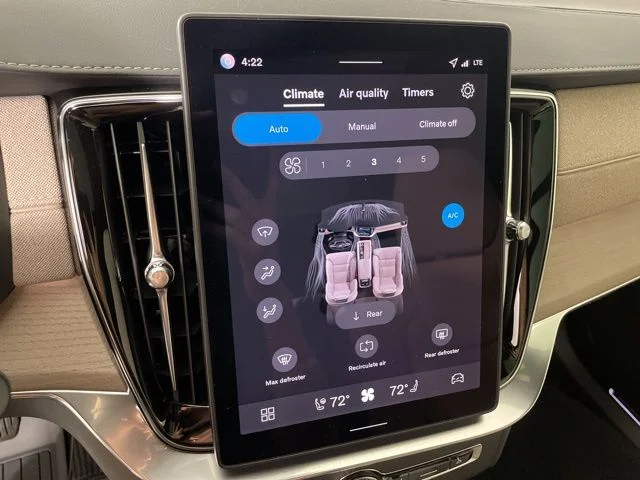 2026 Volvo XC90 Plus - Photo 29
