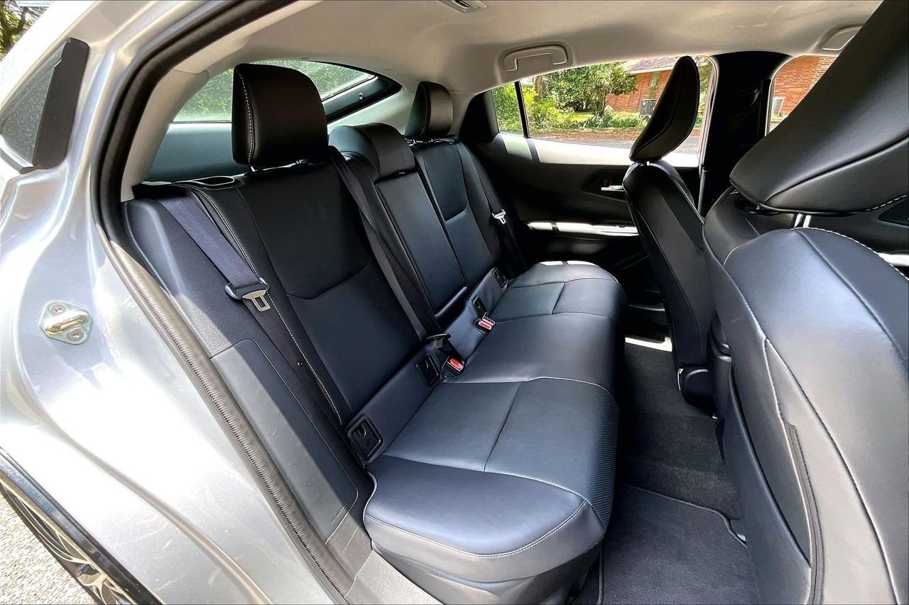 Used 2025  Toyota XLE image 21