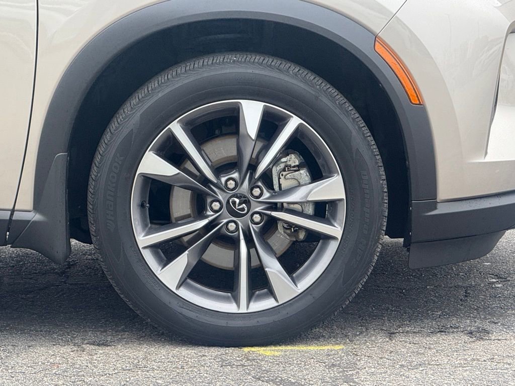 2024 Infiniti QX60 Luxe AWD photo 2