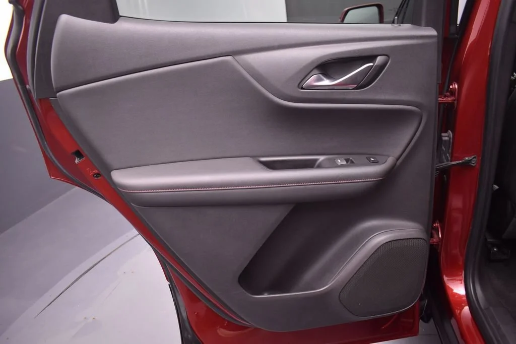 Used 2019 CAJUN RED TINTCOAT Chevrolet RS image 28