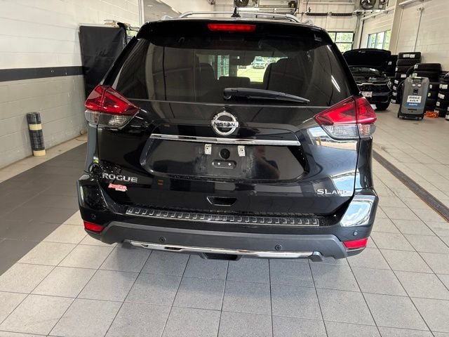 Used 2019 Black Nissan SL image 6