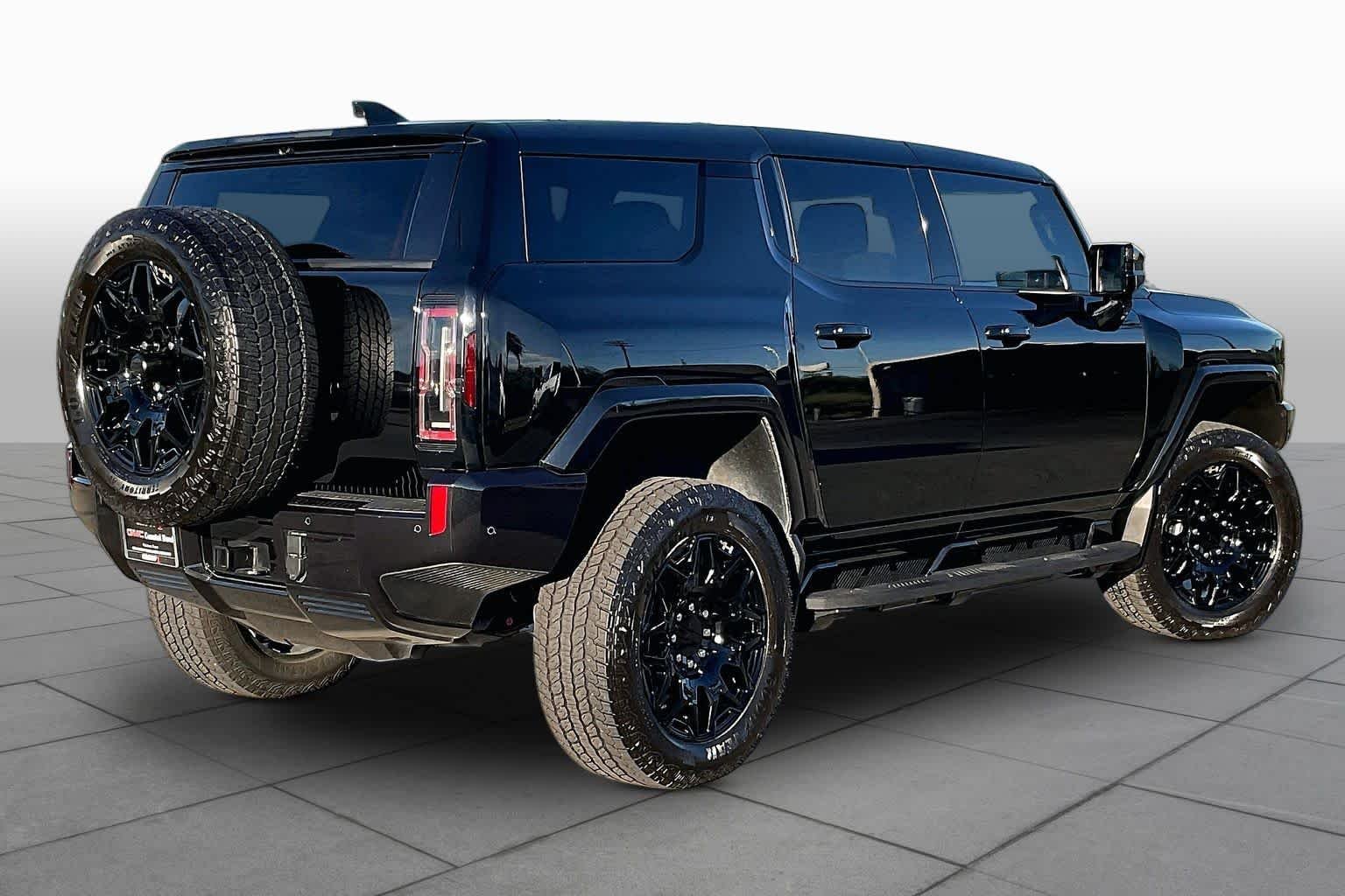 Used 2025 Void Black GMC 2X image 12