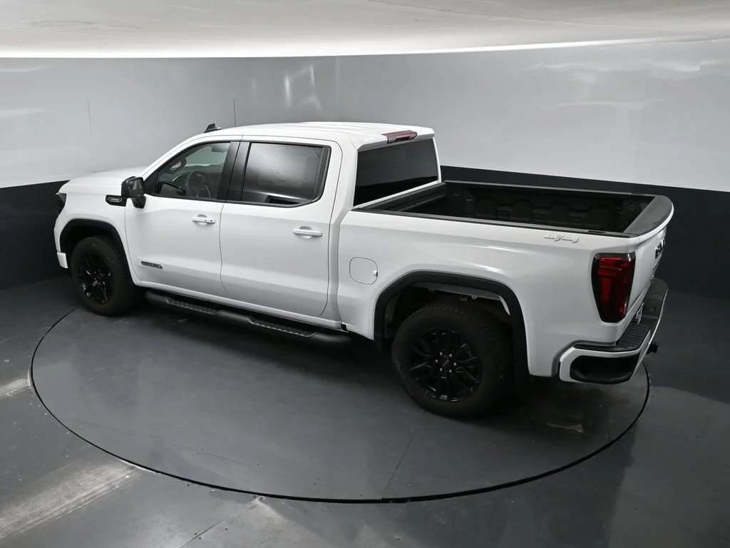 New 2026 Summit White GMC Elevation image 32