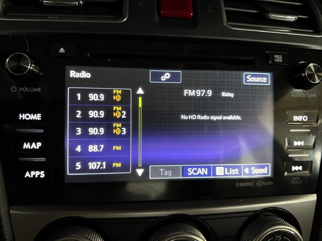 Used 2015 Crystal Black Silica Subaru 2.0i Sport Limited image 26