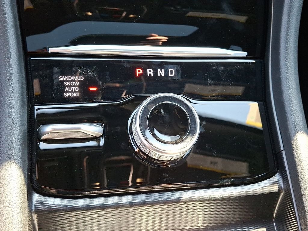 New 2026 Silver Jeep Laredo image 11