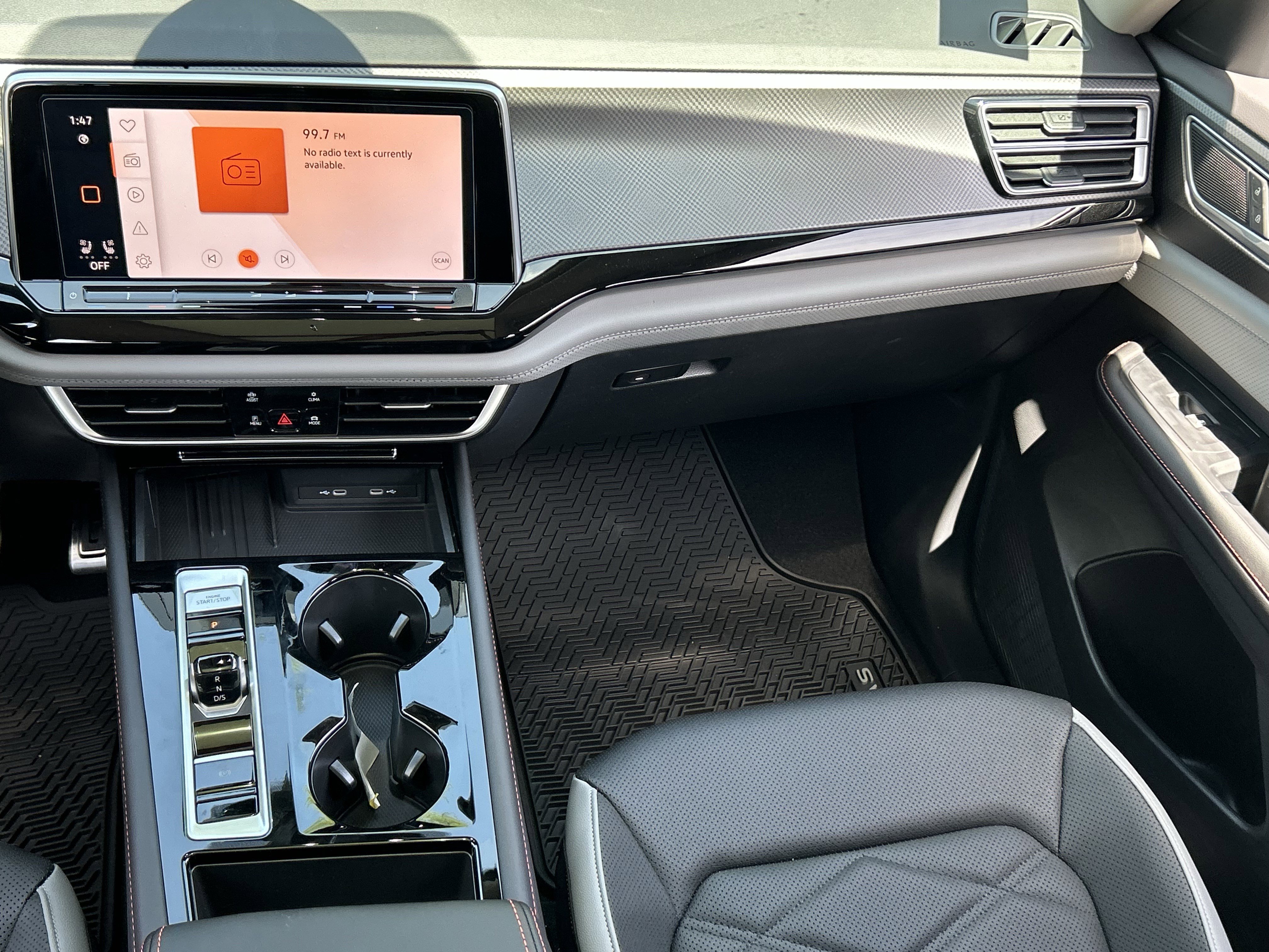 New 2026 Pure Gray Volkswagen 2.0T Peak Edition image 12