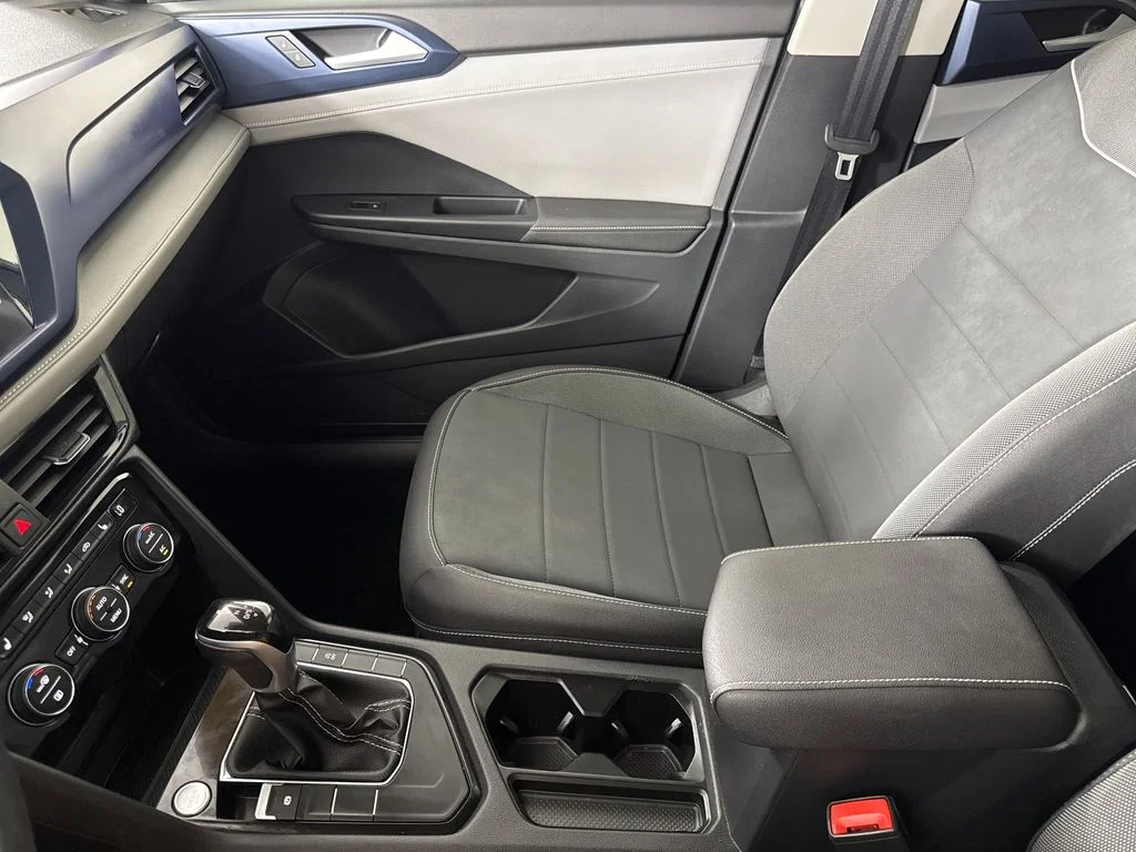 2024 Volkswagen Taos SE - Photo 19