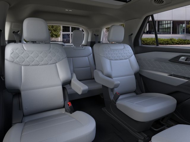 New 2026 White Metallic Ford Platinum image 11