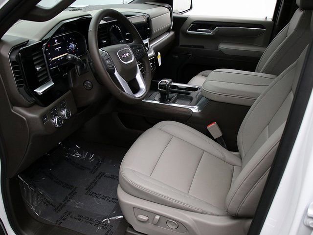 2026 GMC Sierra 1500 SLT - Photo 12