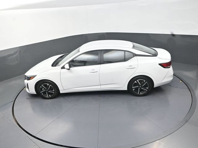Used 2025 White Nissan SV image 26