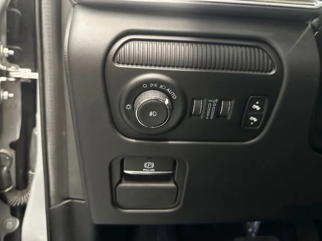 Used 2022 Silver Jeep Series II image 36