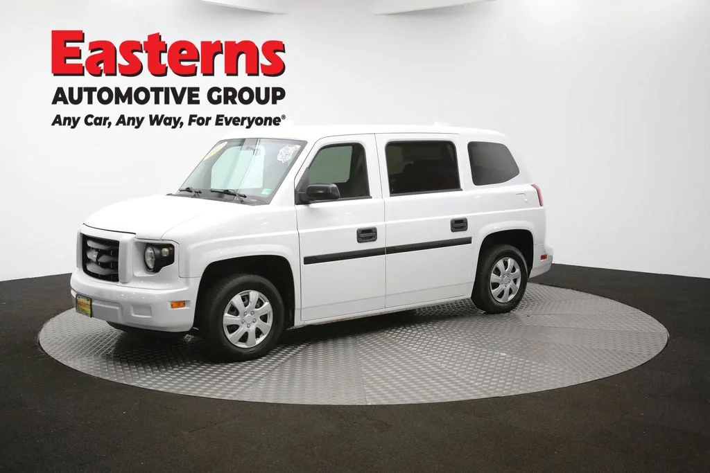Used 2014 White VPG Taxi image 52