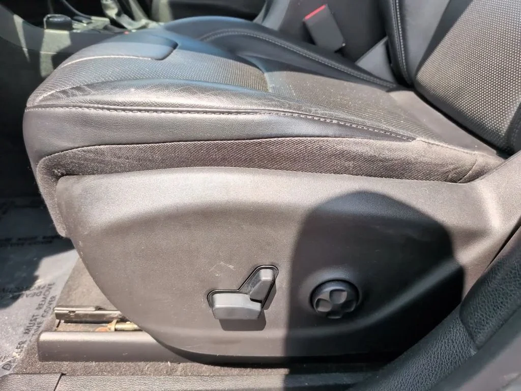 Used 2020 Gray Jeep Limited image 15