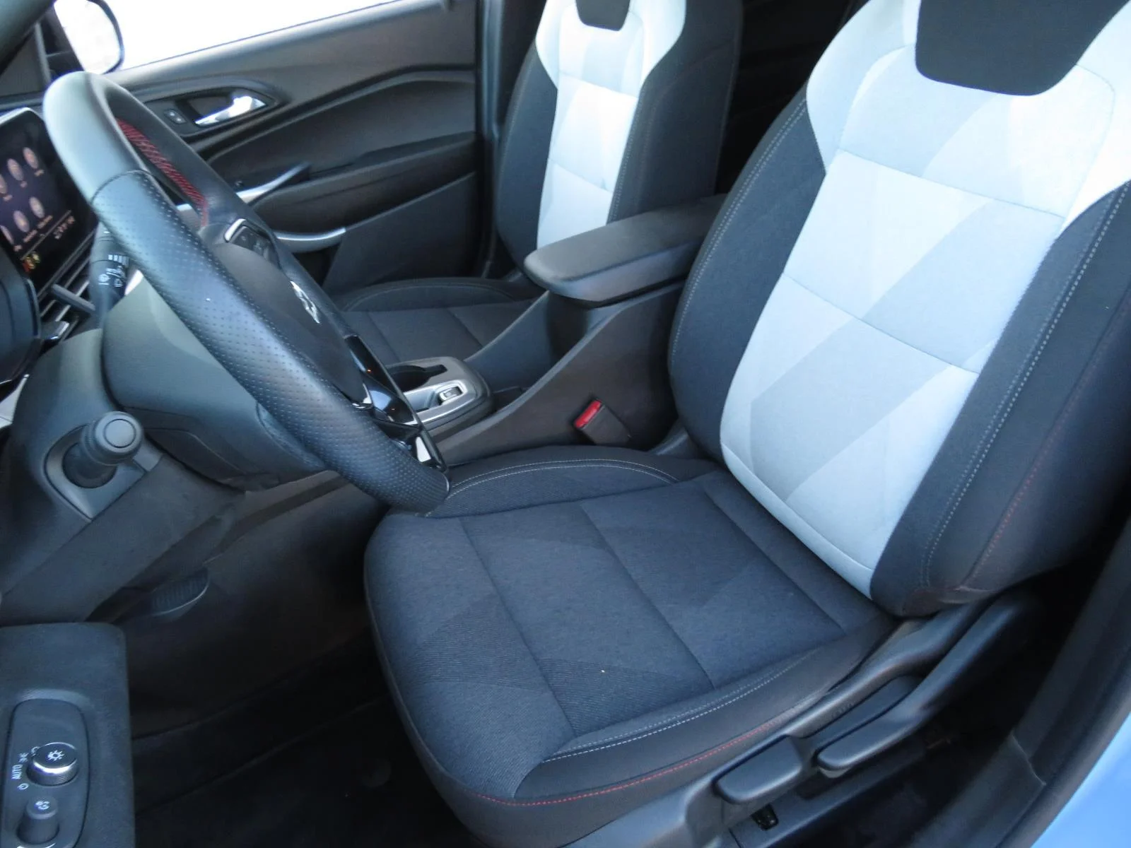 Used 2024 Fountain Blue Chevrolet 1RS image 24