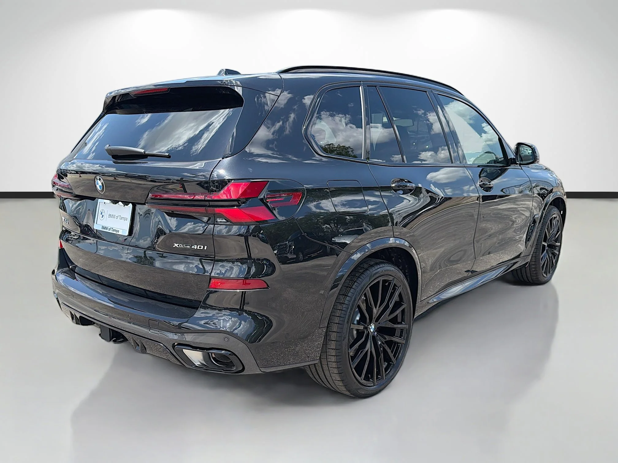 New 2026 Black Sapphire Metallic BMW xDrive40i image 3