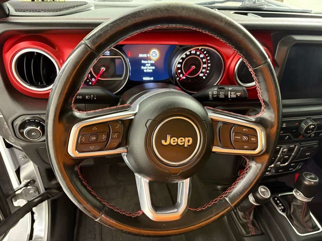 Used 2021 Silver Jeep Unlimited Rubicon image 27