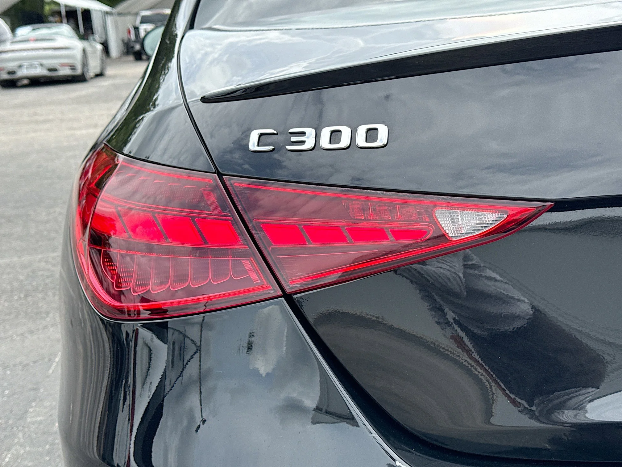 Used 2022 Obsidian Black Metallic Mercedes-Benz C 300 image 10