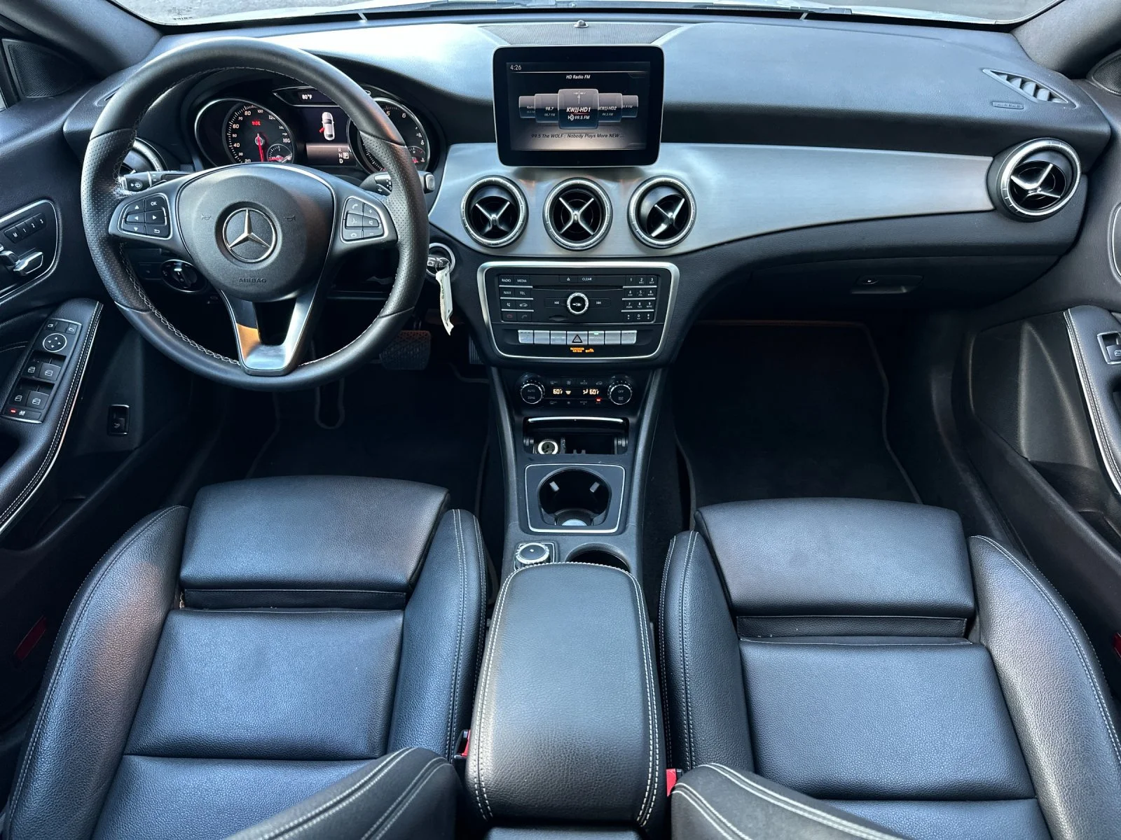 Used 2018 Silver Mercedes-Benz CLA 250 image 13