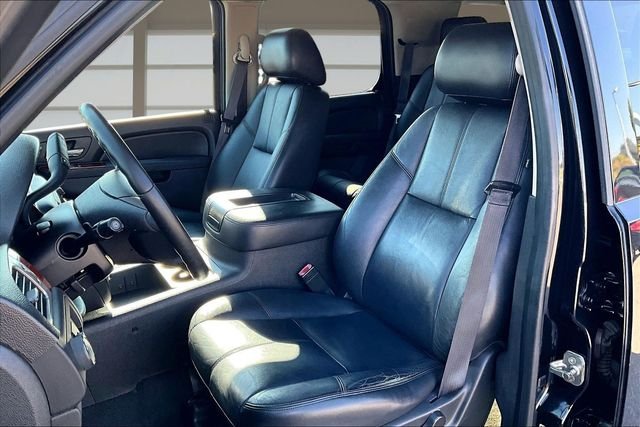 Used 2013 Black Chevrolet LT image 22