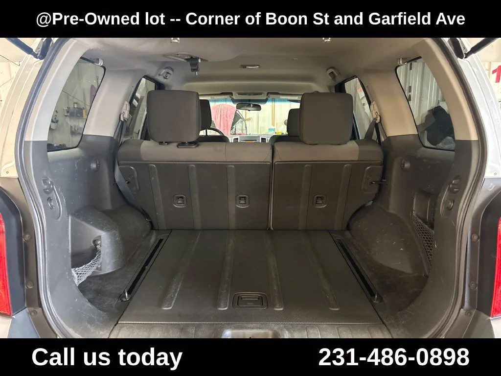 Used 2012 Silver Nissan S image 24