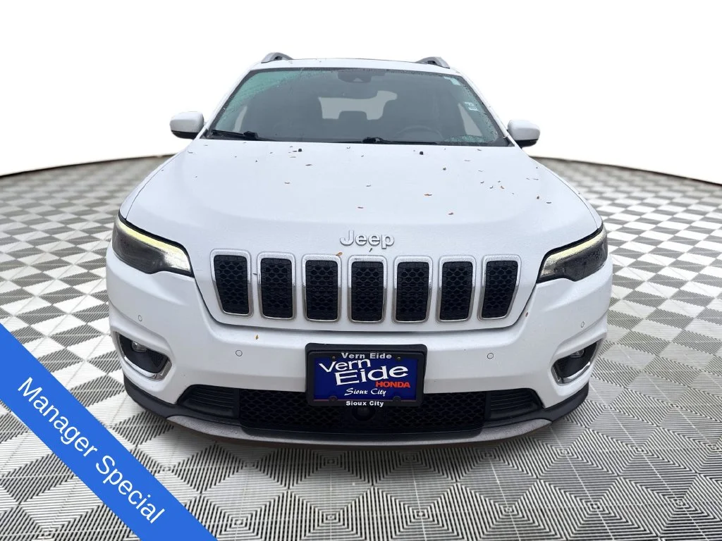 Used 2021 Bright White Clearcoat Jeep Limited image 9
