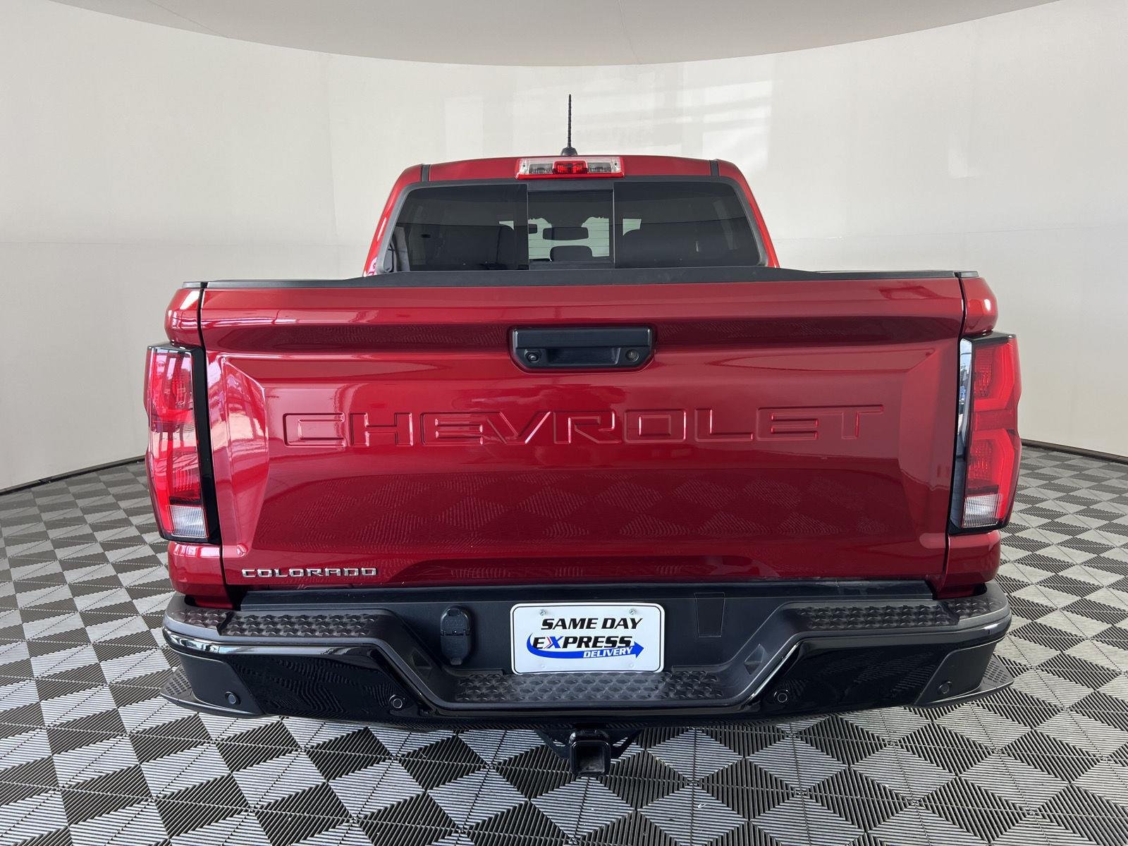 Used 2024 Radiant Red Tintcoat Chevrolet 4WD Z71 image 23