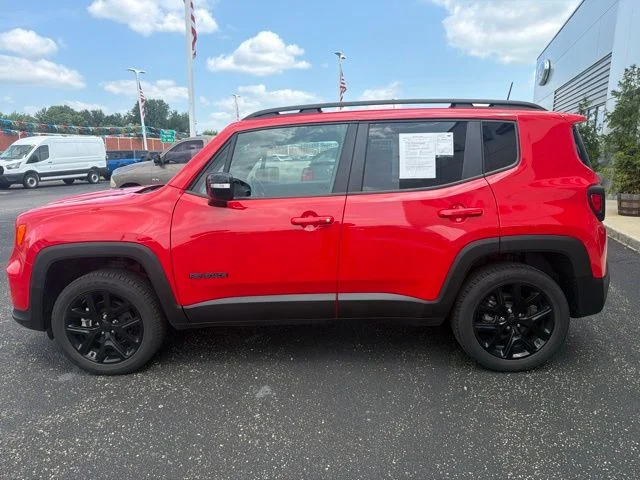 Certified Used 2022 Colorado Red Jeep Altitude image 7
