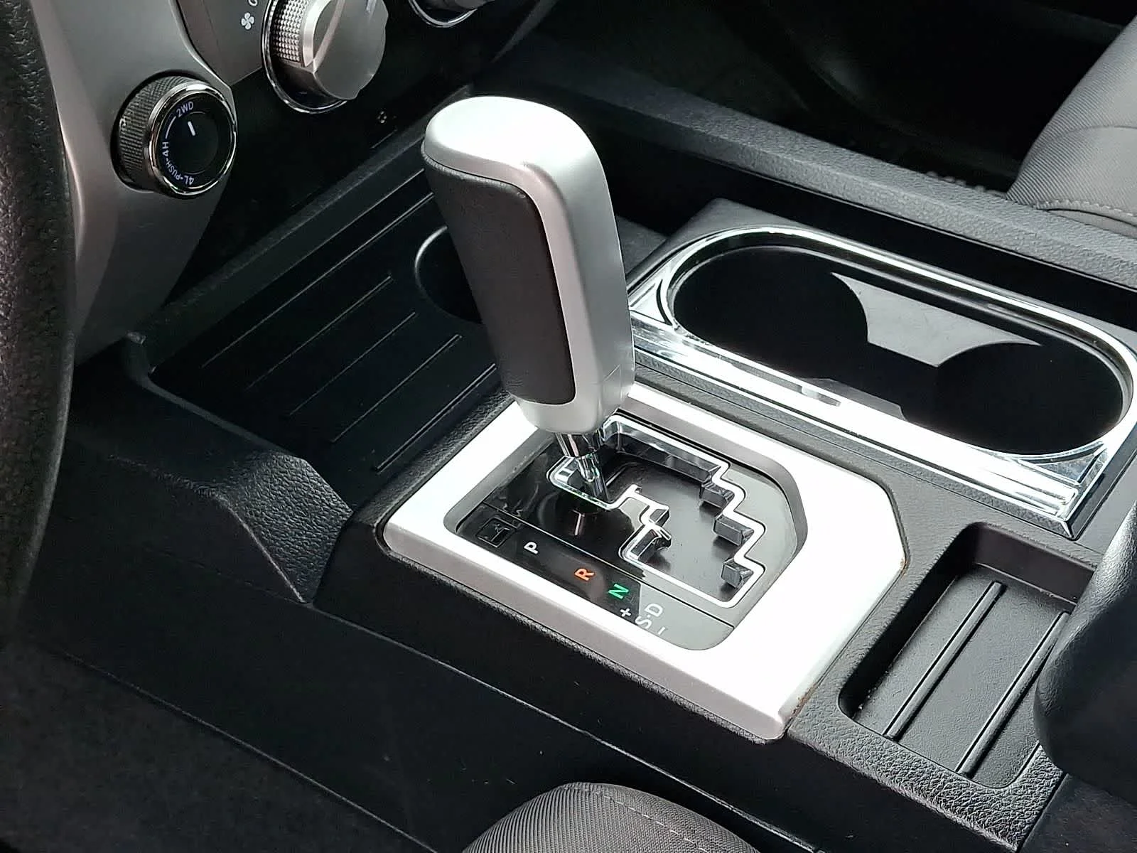 Used 2017 Super White Toyota SR5 image 18
