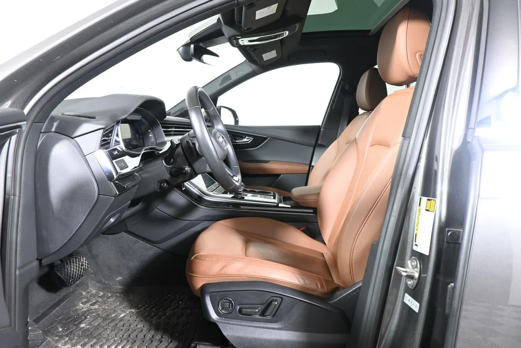 Used 2021 Gray Audi 55 Premium Plus image 3