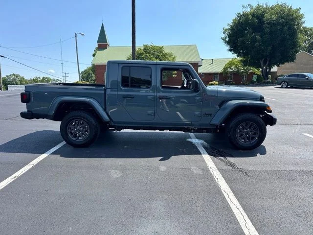 New 2026 Anvil Clearcoat Jeep Sport S image 8