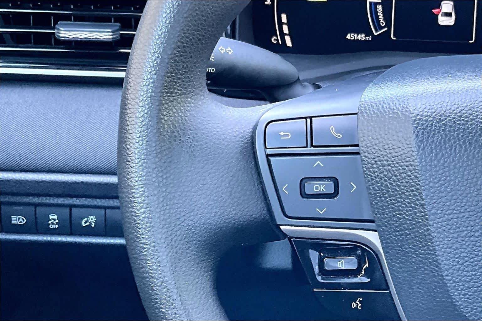 Certified Used 2025 Ice Cap Toyota LE image 24