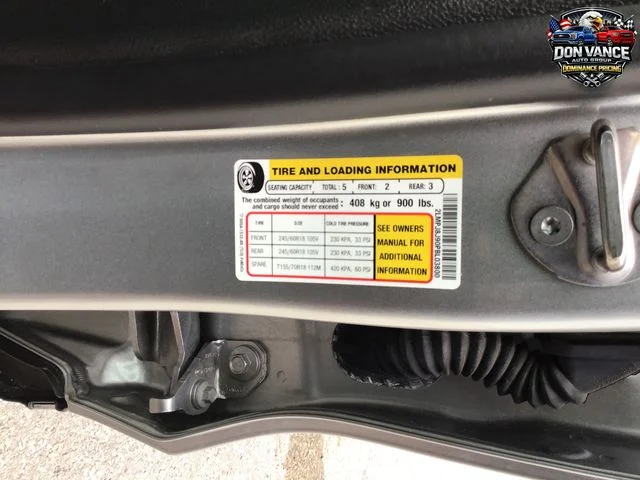 Used 2023 Gray Lincoln Standard image 28