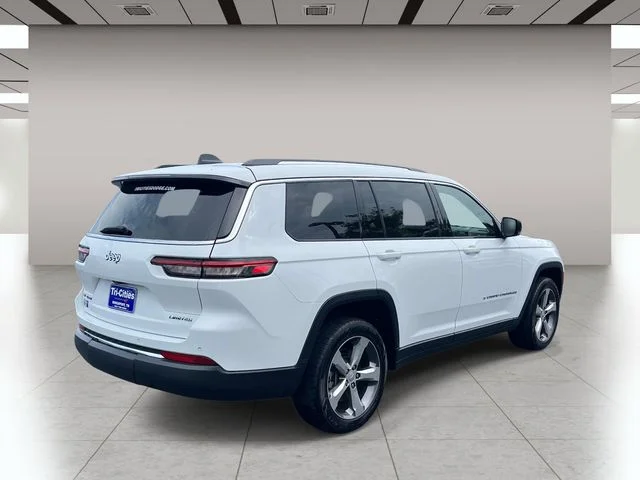 Used 2021 White Jeep Limited image 3