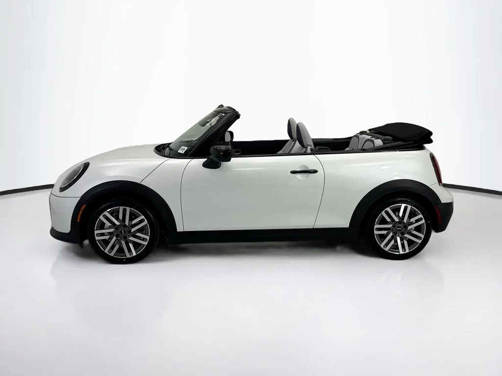 New 2026 Nanuq White Metallic MINI Signature Plus image 8