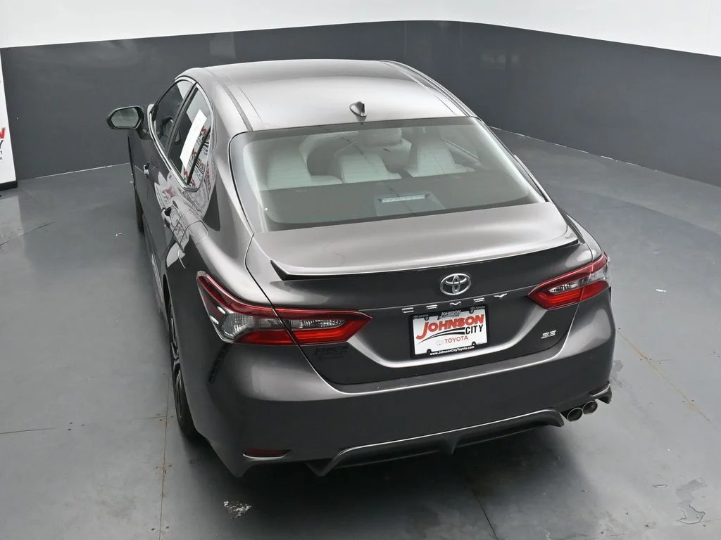 2022 Toyota Camry SE - Photo 29