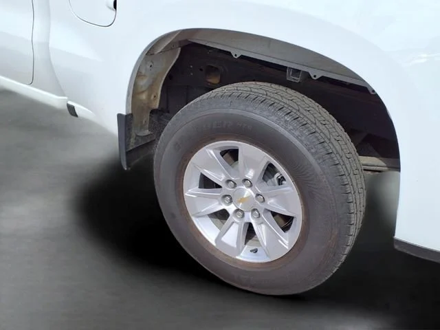 Used 2026 Summit White Chevrolet LT image 19
