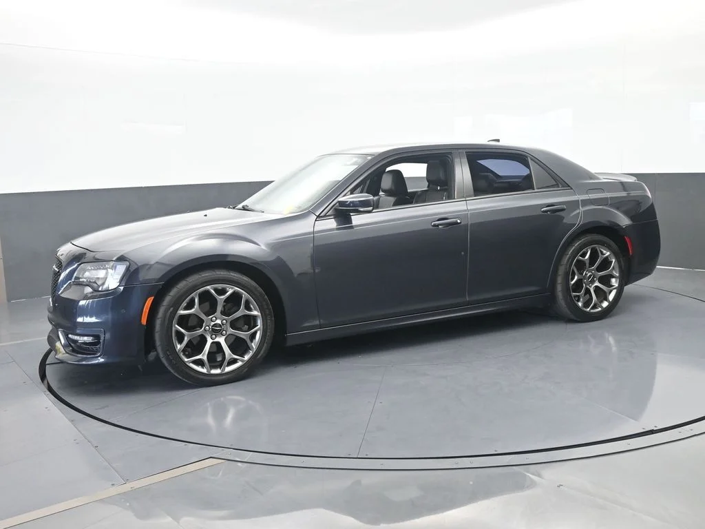 Used 2018 Maximum Steel Metallic Clearcoat Chrysler S image 2