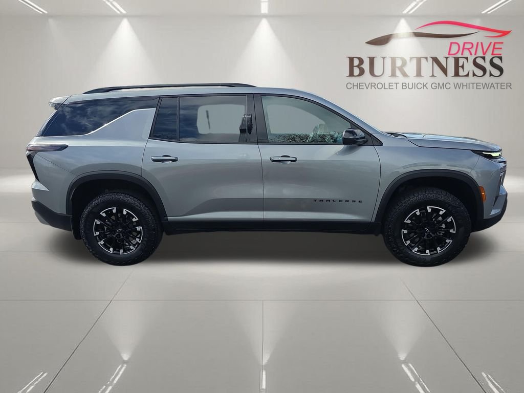 Used 2025 Gray Chevrolet Z71 image 9