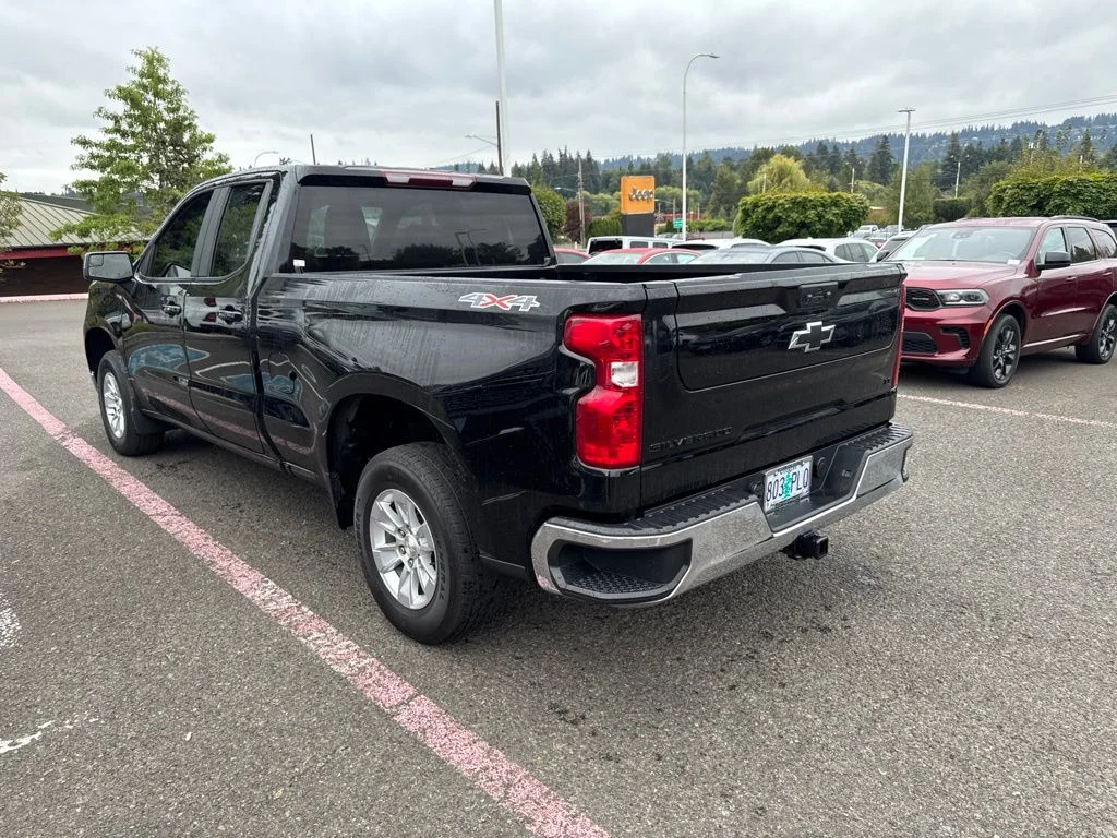 Used 2023 Black Chevrolet LT image 5