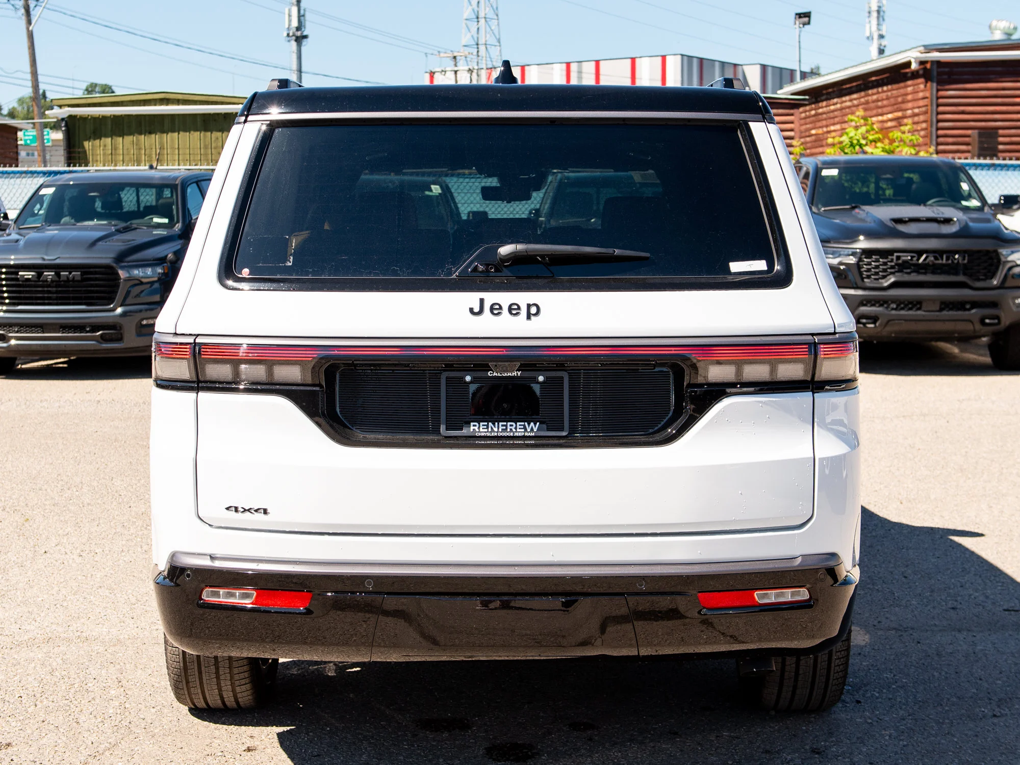 New 2026 White Jeep Summit Reserve* image 5