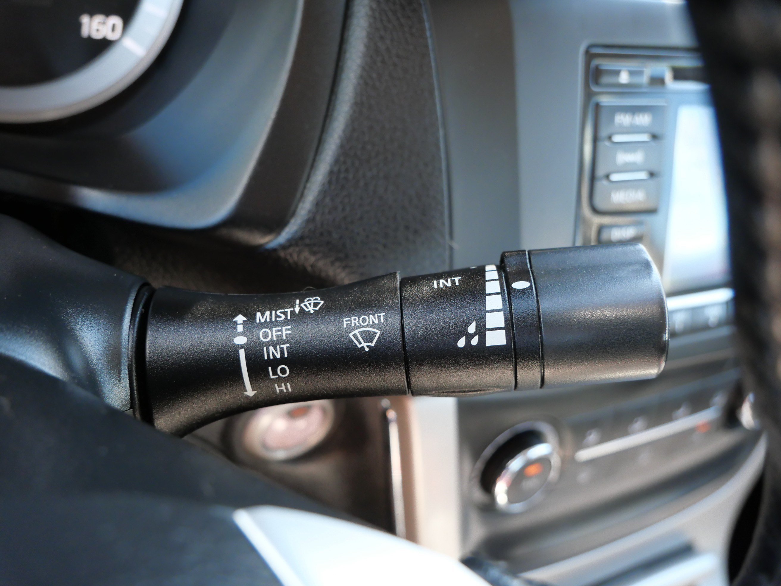 Used 2015 Amethyst Gray Nissan SV image 33