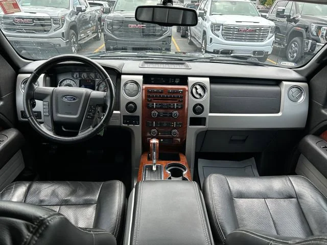 Used 2010  Ford XL image 21